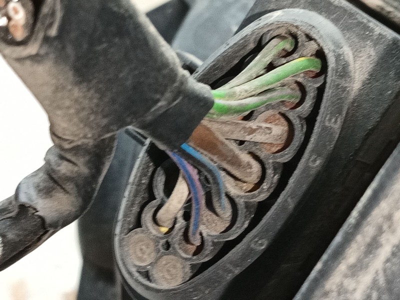 Recambio de faro izquierdo para audi a4 b7 avant (8ed) 2.5 tdi referencia OEM IAM 8E0941029AS 0301219271 