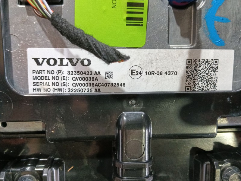 Recambio de pantalla multifuncion para volvo xc40 (536) b3 mild-hybrid referencia OEM IAM   