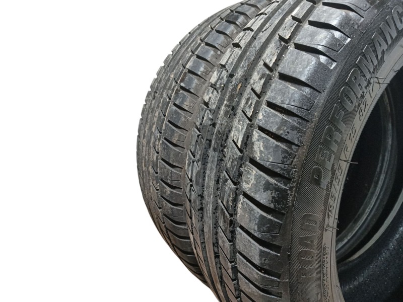 Recambio de neumatico para » otros... modelos referencia OEM IAM 185/55 R15 82V 2 KORMORAN