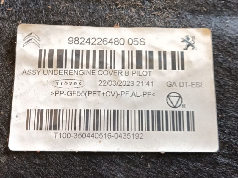 Recambio de cubrecarter para jeep  avenger (j2) 1.2 turbo gasolina 1199ccm 101cv 74kw referencia OEM IAM 9824226480  