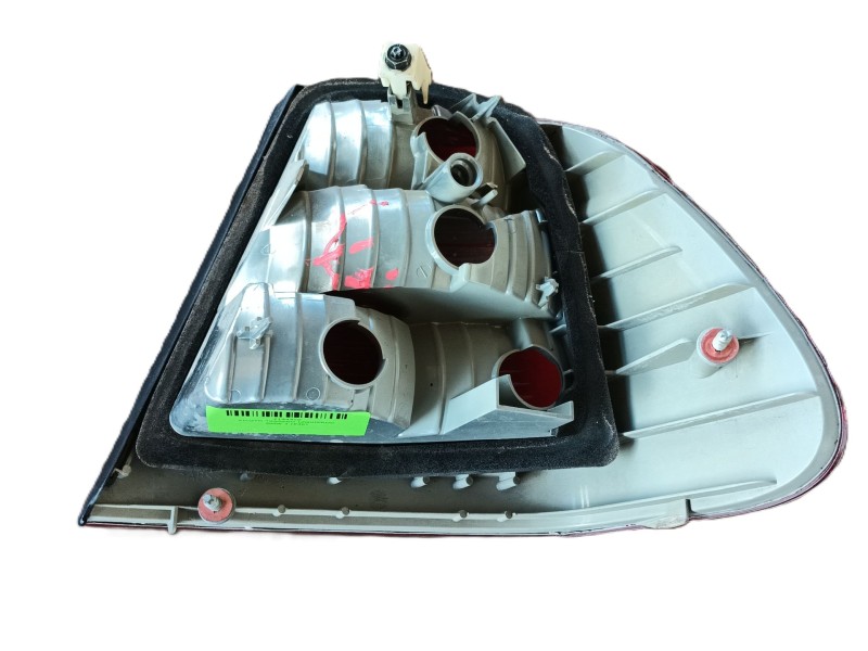 Recambio de piloto trasero izquierdo para bmw 3 (e46) 316 i referencia OEM IAM   