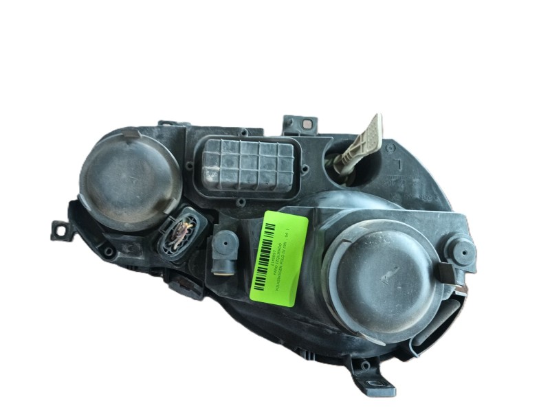 Recambio de faro izquierdo para volkswagen polo iv (9n_, 9a_) 1.4 16v referencia OEM IAM   
