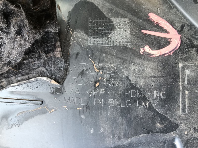 Recambio de paso de rueda delantero derecho para volvo xc40 (536) b3 mild-hybrid referencia OEM IAM   