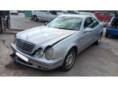 MERCEDES-BENZ CLK (C208)
