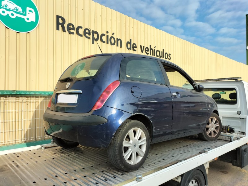 lancia ypsilon (843_) del año 2004