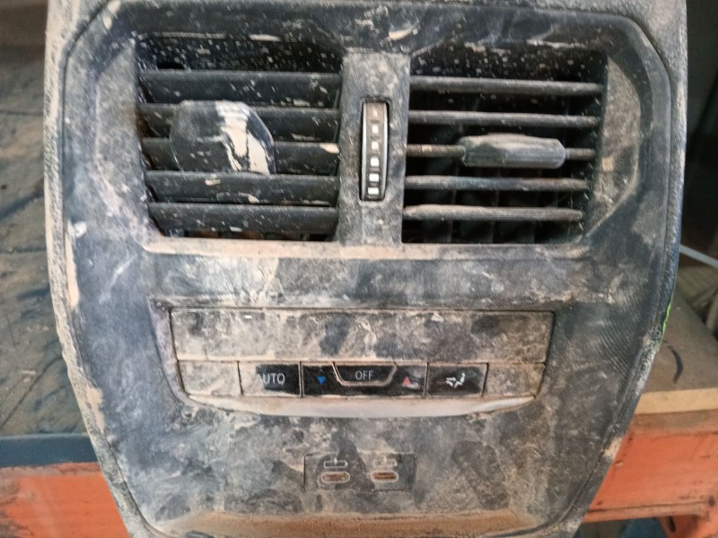 Recambio de apoyabrazos central para bmw 3 (g20, g80, g28) 320 d mild-hybrid referencia OEM IAM   