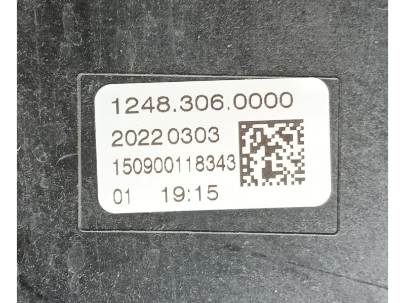 Recambio de faro derecho para lynk & co 01 phev referencia OEM IAM   