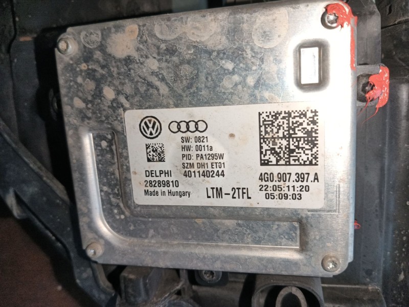 Recambio de faro izquierdo para volkswagen touran (1t3) 1.6 tdi referencia OEM IAM   