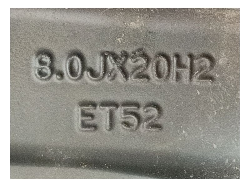 Recambio de llanta para lynk & co 01 phev referencia OEM IAM   