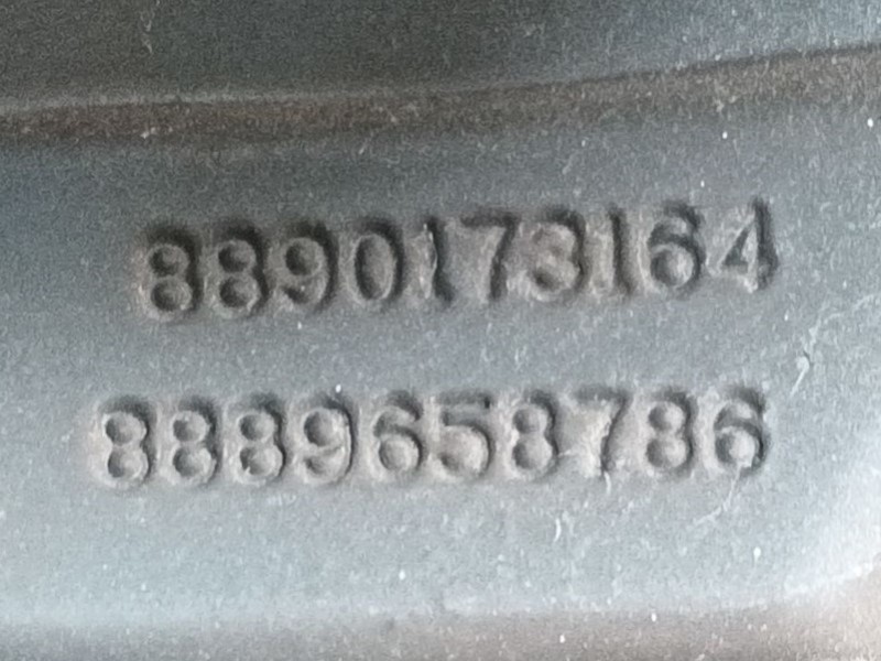 Recambio de llanta para lynk & co 01 phev referencia OEM IAM   