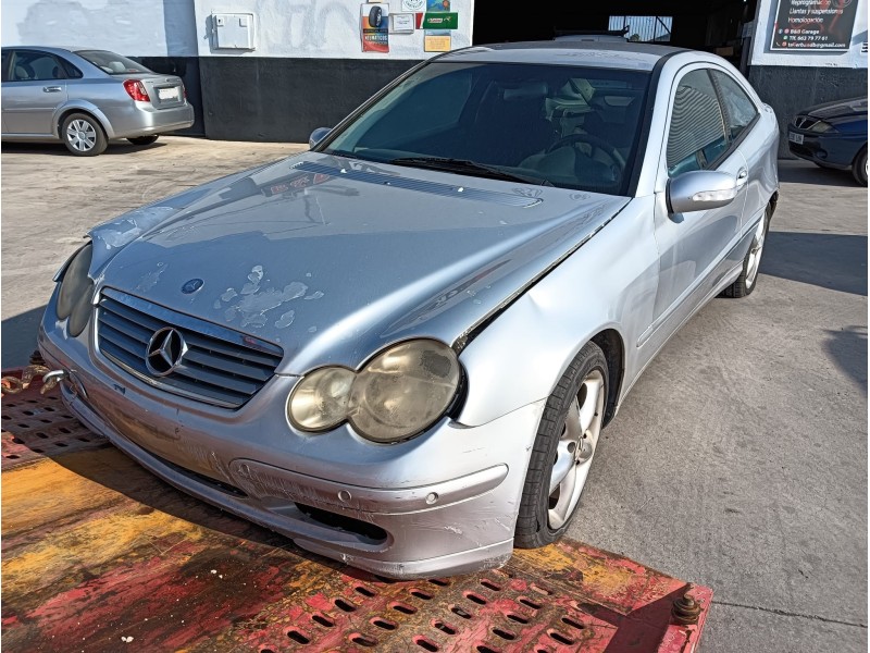 mercedes-benz clase c coupé (cl203) del año 2005
