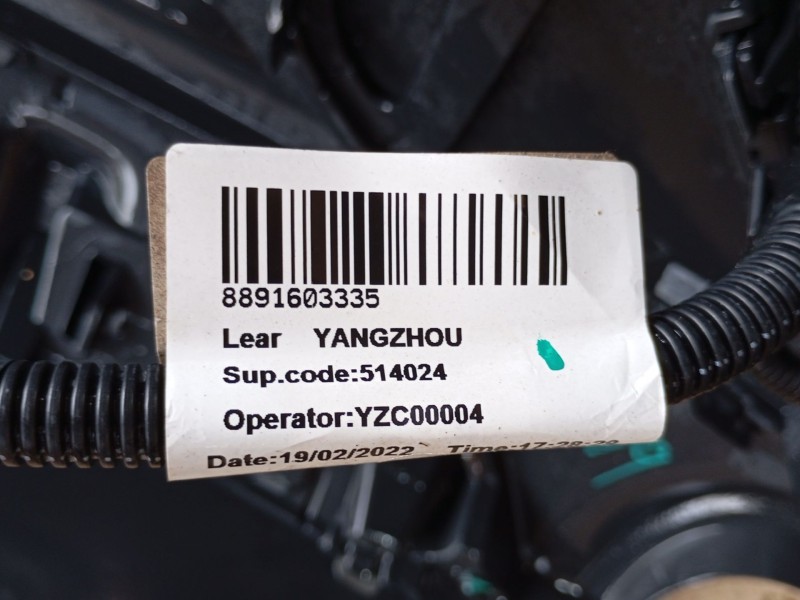 Recambio de paragolpes trasero para lynk & co 01 phev referencia OEM IAM  514024 