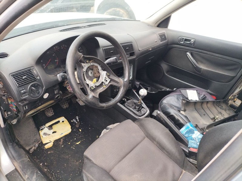 volkswagen golf iv (1j1) del año 2001