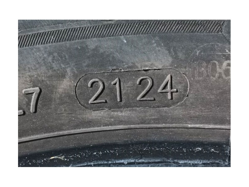 Recambio de neumatico para » otros... modelos referencia OEM IAM   