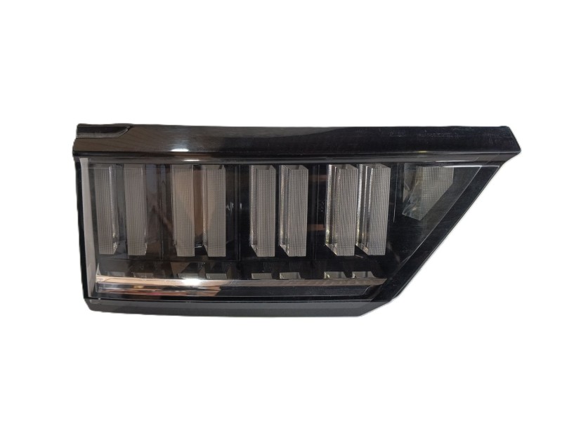 Recambio de piloto trasero izquierdo interior para lynk & co 01 phev referencia OEM IAM   