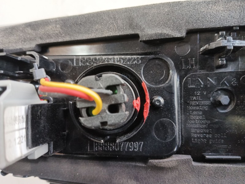 Recambio de piloto trasero izquierdo interior para lynk & co 01 phev referencia OEM IAM   