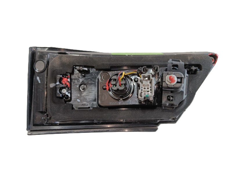 Recambio de piloto trasero derecho interior para lynk & co 01 phev referencia OEM IAM   