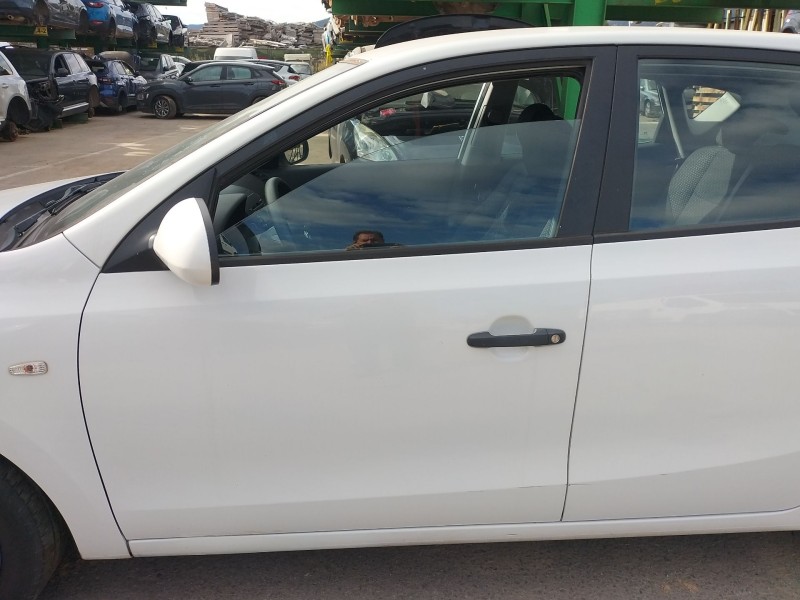 Recambio de puerta delantera izquierda para hyundai i30 (fd) 1.4 referencia OEM IAM   