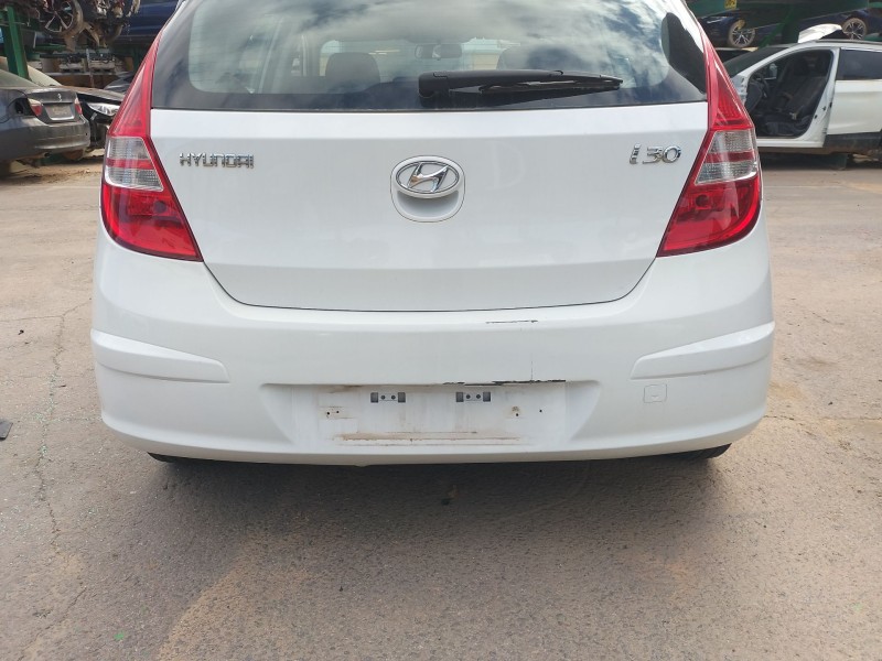 Recambio de paragolpes trasero para hyundai i30 (fd) 1.4 referencia OEM IAM   