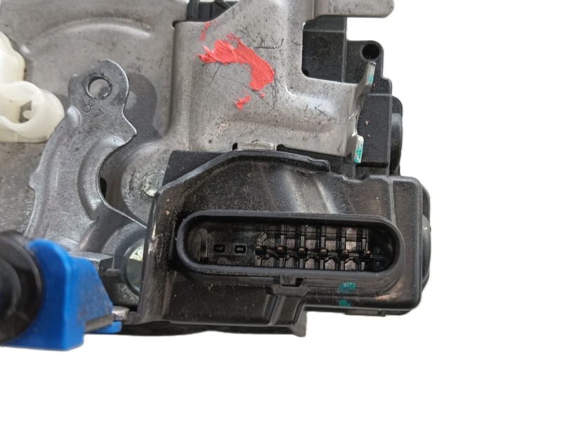 Recambio de cerradura puerta trasera derecha para lynk & co 01 phev referencia OEM IAM   