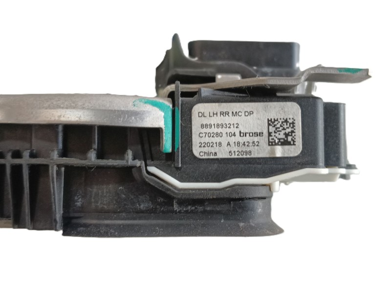 Recambio de cerradura puerta trasera izquierda para lynk & co 01 phev referencia OEM IAM   