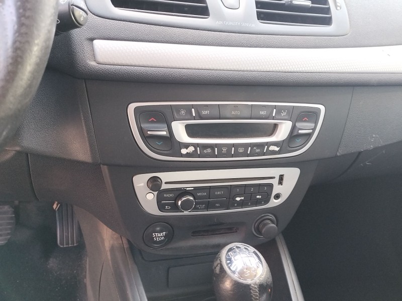 renault megane iii hatchback (bz0/1_, b3_) del año 2012