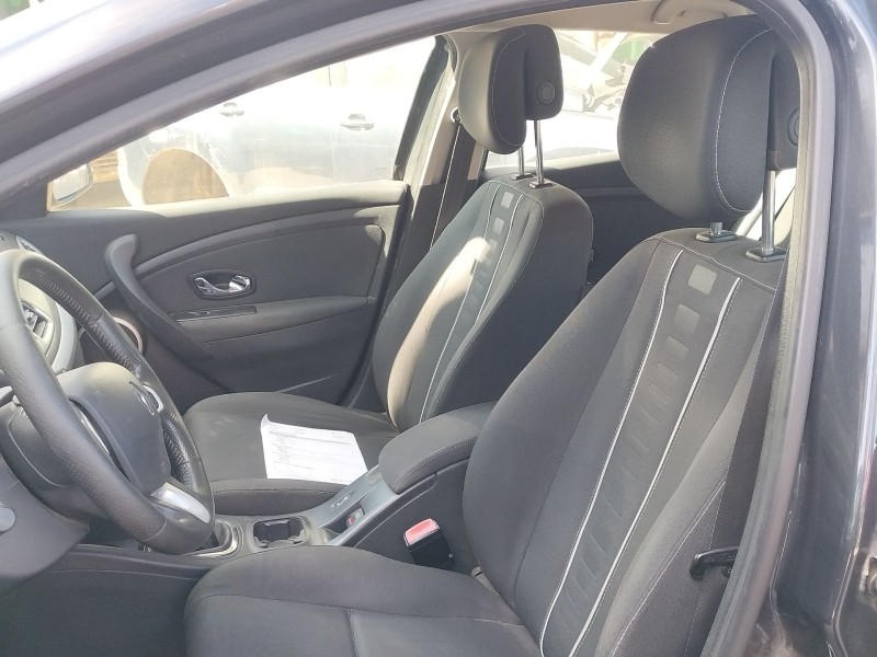 renault megane iii hatchback (bz0/1_, b3_) del año 2012