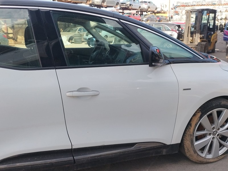 Recambio de puerta delantera derecha para renault scénic iv (j9_) 1.3 tce 140 referencia OEM IAM   