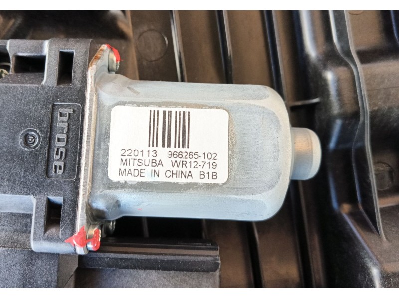 Recambio de elevalunas trasero derecho para lynk & co 01 phev referencia OEM IAM   