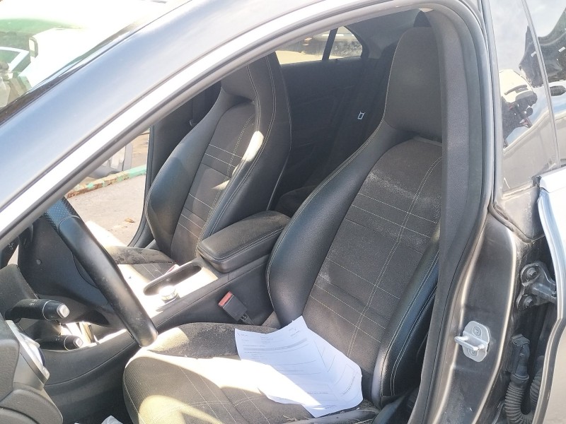 mercedes-benz cla coupé (c117) del año 2016