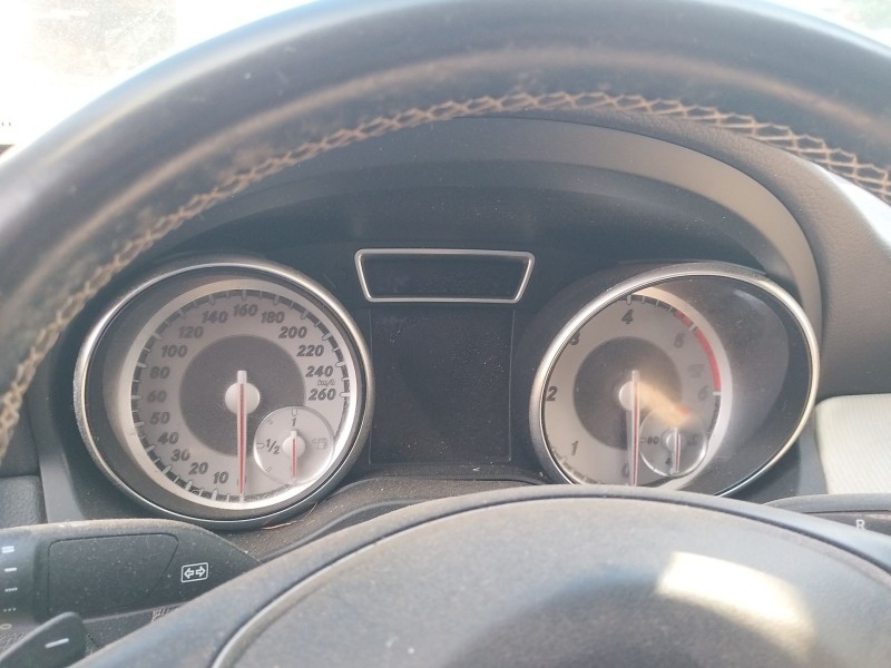 mercedes-benz cla coupé (c117) del año 2016