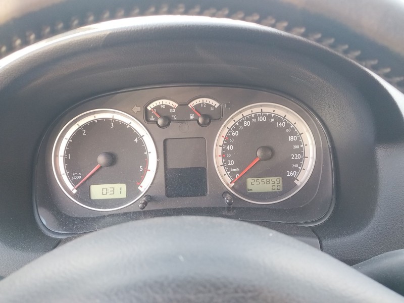 volkswagen bora i (1j2) del año 2000