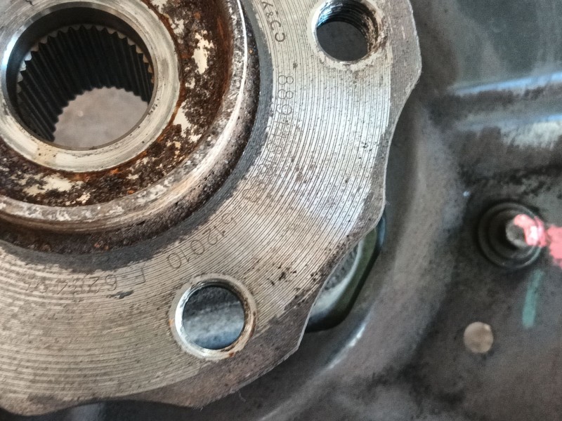 Recambio de mangueta delantera izquierda para lynk & co 01 phev referencia OEM IAM   