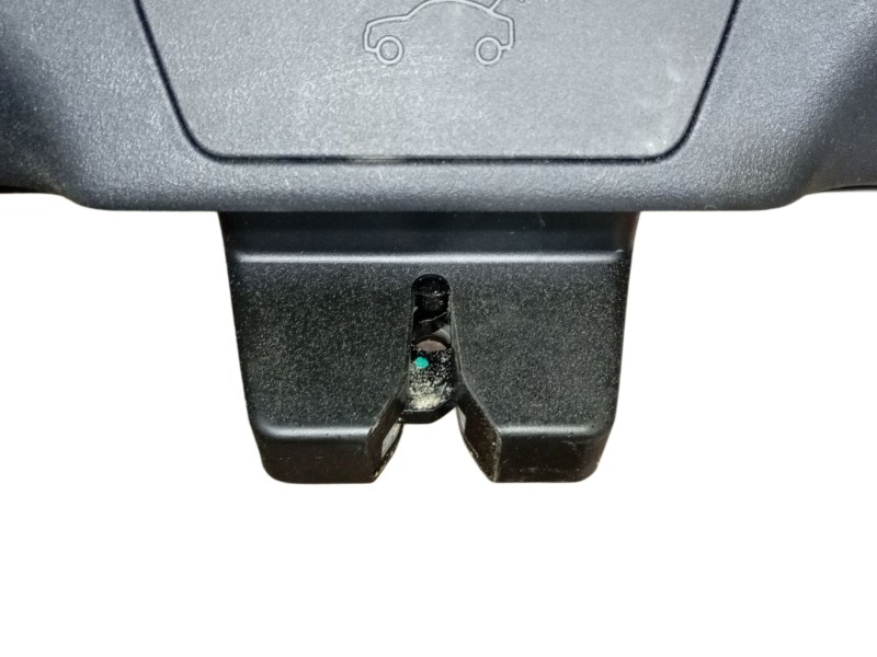 Recambio de porton trasero para lynk & co 01 phev referencia OEM IAM   