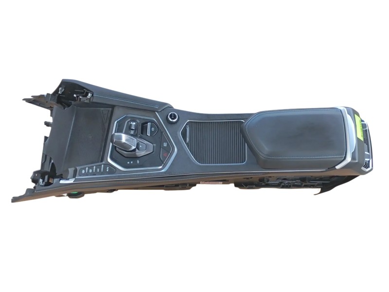 Recambio de apoyabrazos central para lynk & co 01 phev referencia OEM IAM   