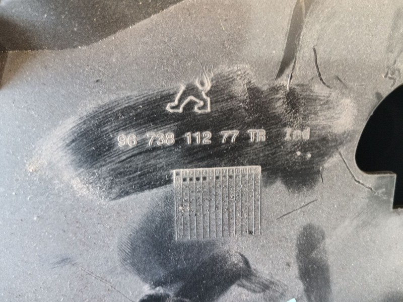 Recambio de guantera para peugeot 208 i (ca_, cc_) 1.6 bluehdi 100 referencia OEM IAM   