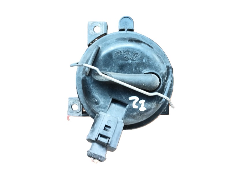 Recambio de faro antiniebla izquierdo para volkswagen polo iv (9n_, 9a_) 1.4 16v referencia OEM IAM   