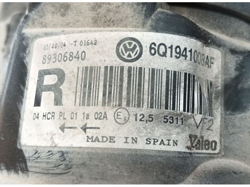Recambio de faro derecho para volkswagen polo iv (9n_, 9a_) 1.4 16v referencia OEM IAM   