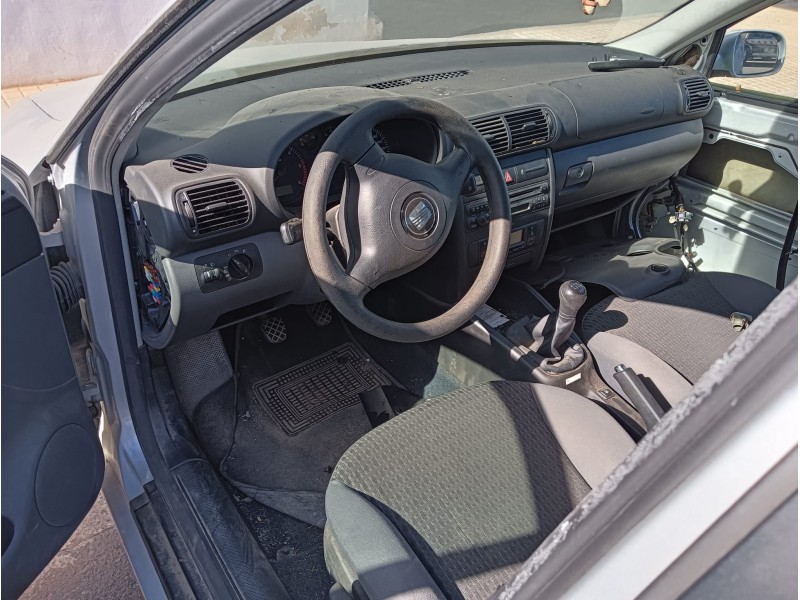 seat toledo ii (1m2) del año 2002