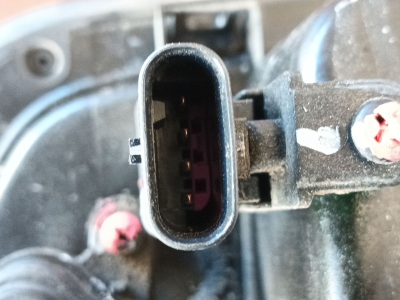 Recambio de tapa exterior combustible para lynk & co 01 phev referencia OEM IAM   