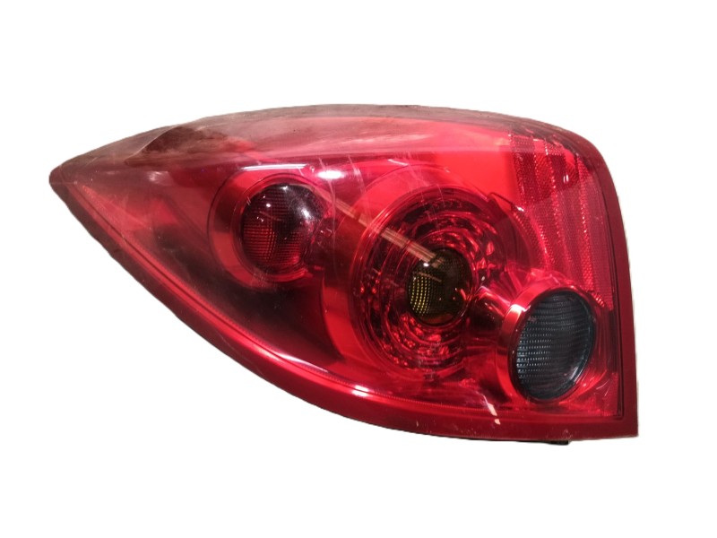 Recambio de piloto trasero derecho para nissan primera hatchback (p12) 1.6 referencia OEM IAM   