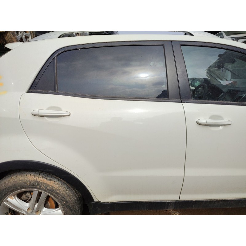 Recambio de puerta trasera derecha para ssangyong korando (ck) 2.0 e-xdi referencia OEM IAM   