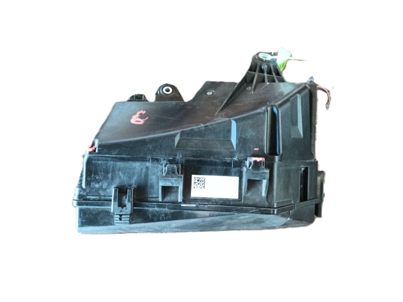 Recambio de caja reles / fusibles para lynk & co 01 phev referencia OEM IAM   