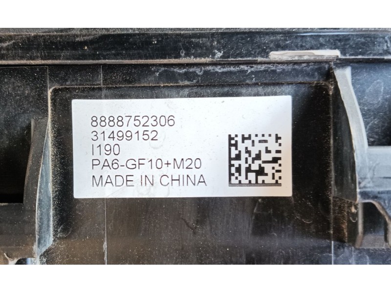 Recambio de caja reles / fusibles para lynk & co 01 phev referencia OEM IAM   