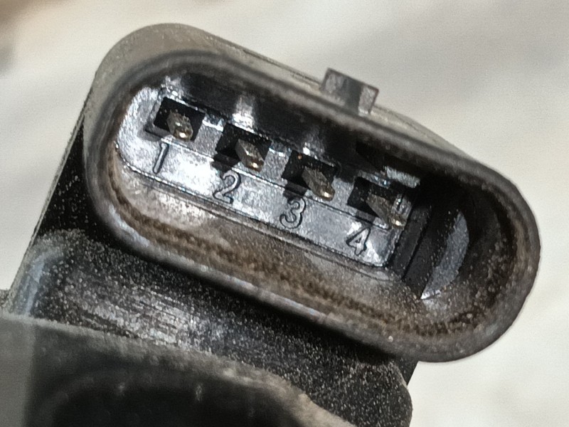 Recambio de bomba agua para lynk & co 01 phev referencia OEM IAM  8888894262 