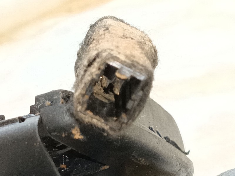 Recambio de parasol izquierdo para ford puma (j2k, cf7) 1.0 ecoboost referencia OEM IAM 2724000  