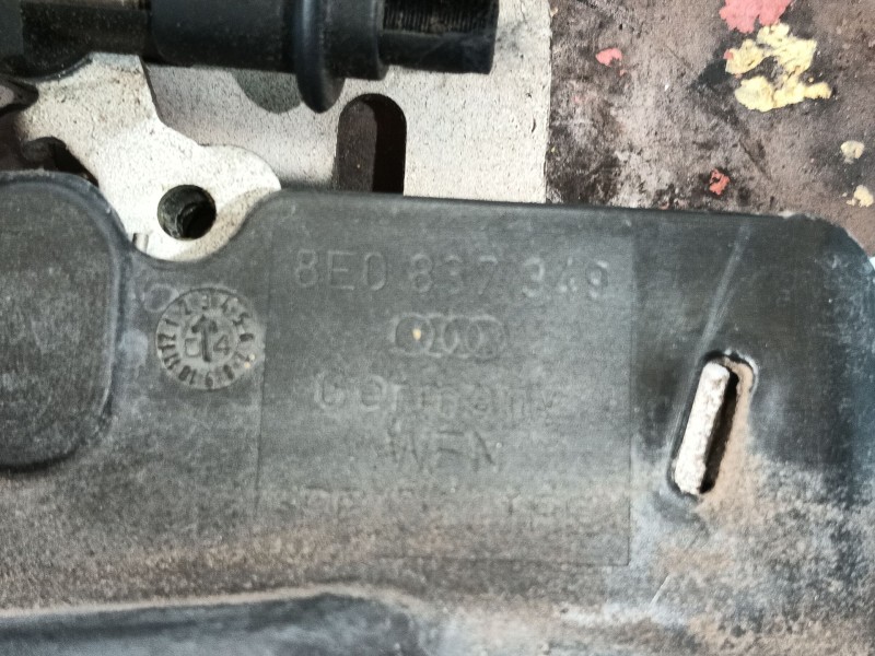 Recambio de cerradura puerta delantera izquierda para audi a4 b6 avant (8e5) 2.5 tdi quattro referencia OEM IAM   