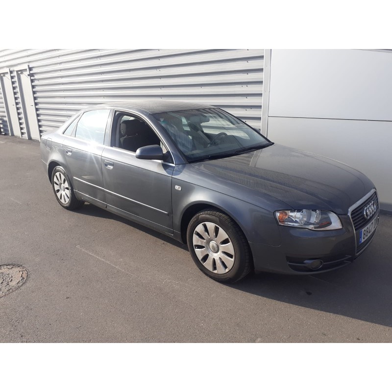 AUDI A4 BERLINA (8E)
