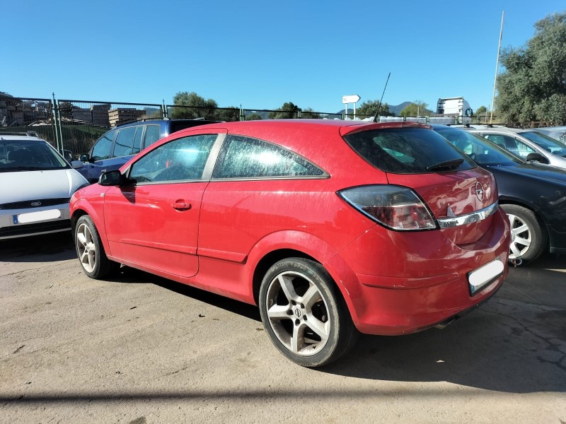 opel astra h gtc (a04) del año 2006