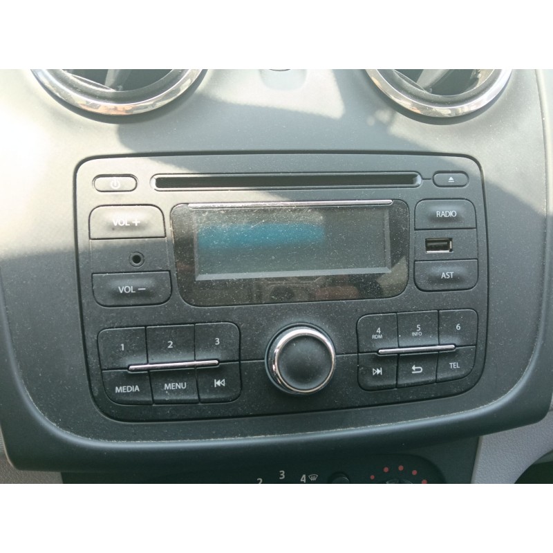 Recambio de sistema audio / radio cd para dacia sandero ii (b8_) 1.2 referencia OEM IAM   